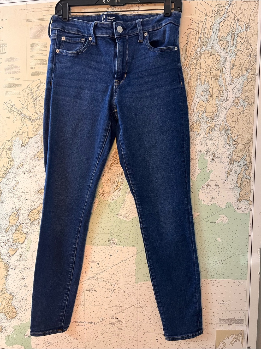 EUC! Gap Jeans Women’s 10 Long Blue Mid Rise Universal Legging Skinny Dark Wash